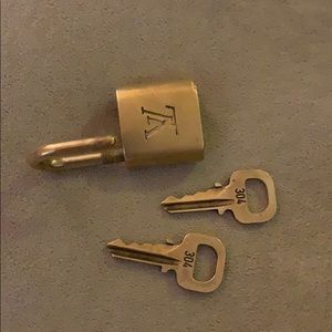 Louis Vuitton key and lock authentic